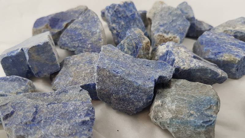 lapis lazuli rå 3-6cm